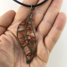 Load image into Gallery viewer, fallen leaf