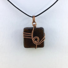 Load image into Gallery viewer, brown square