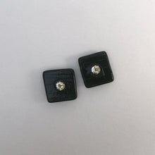 Load image into Gallery viewer, square buttons
