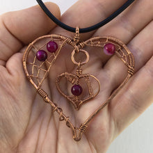 Load image into Gallery viewer, webbed double heart
