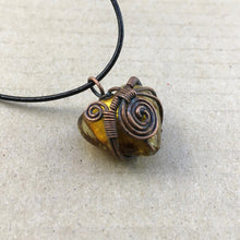 Load image into Gallery viewer, gold spirals
